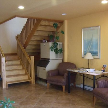 פאוול ריבר Island View Lodge מראה חיצוני תמונה