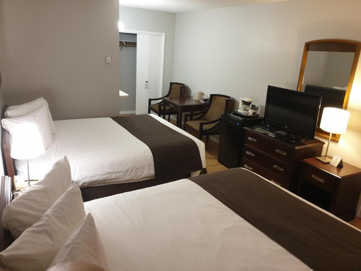 פאוול ריבר Island View Lodge מראה חיצוני תמונה