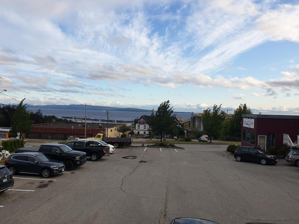 פאוול ריבר Island View Lodge מראה חיצוני תמונה