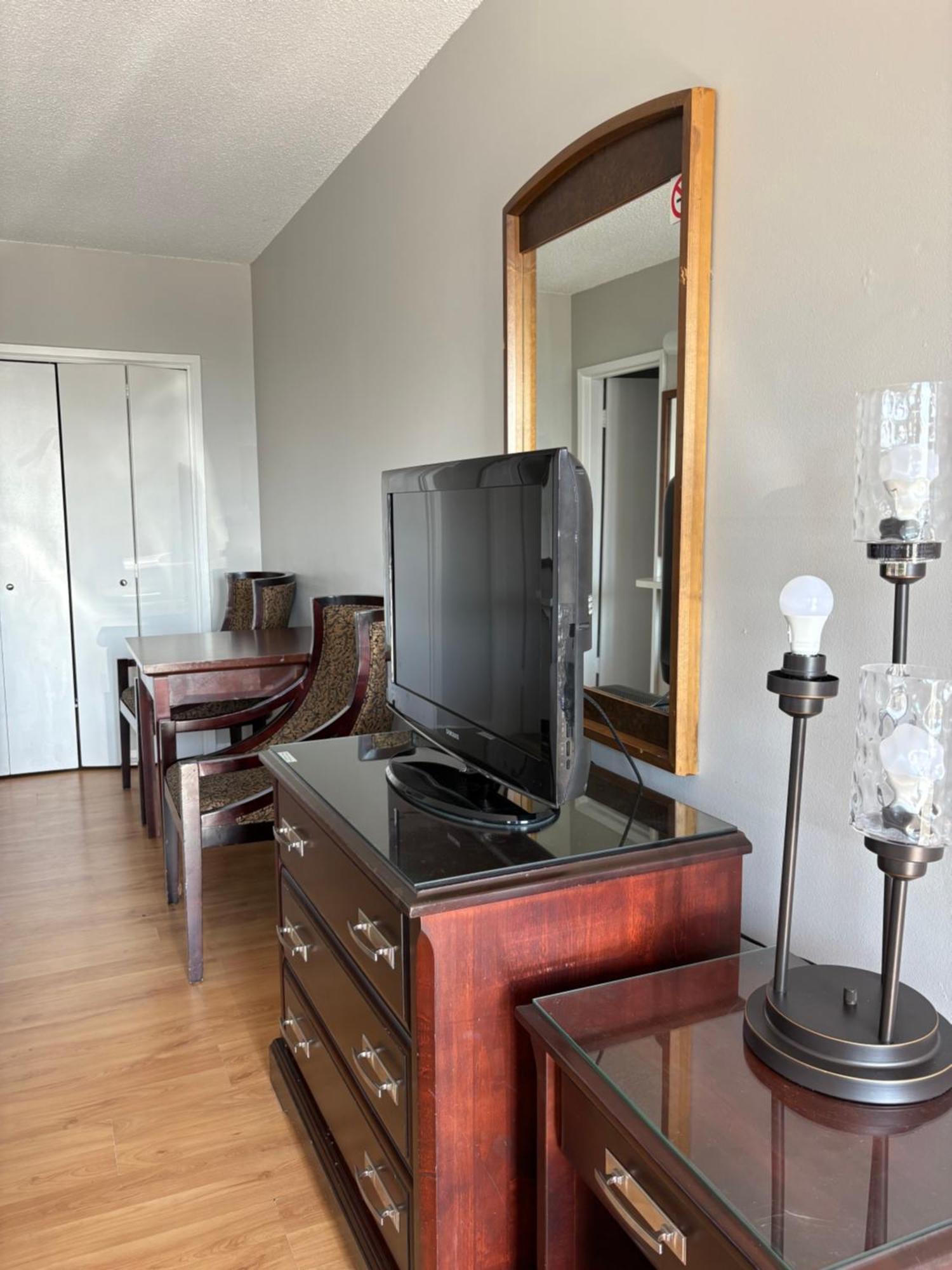 פאוול ריבר Island View Lodge מראה חיצוני תמונה